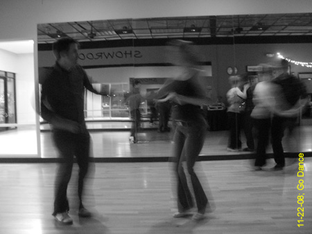 20081122-img_0714-alx9-go-dance